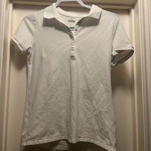 Men’s plain white collared shirt